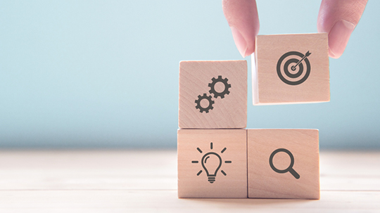 Different images on blocks and making a square.